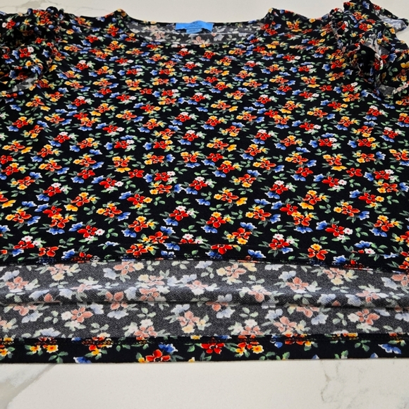 Cece Floral Ruffle Sleeve Top - Picture 3 of 5